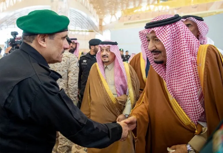 خادم الحرمين الشريفين يغادر إلى مصر في زيارة رسمية