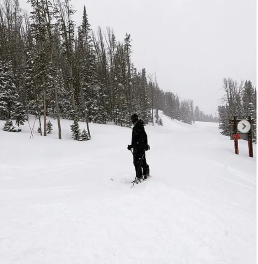 ابنة بيل جيتس في مهمة على الجليد مع صديقها المصري لـ48 ساعة (صور)