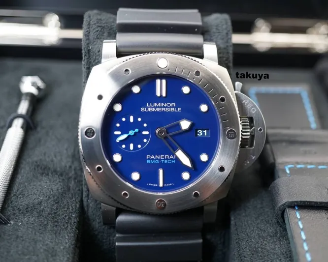 الصالون الدولي للساعات الراقية ..سباق نحو التطور في عالم صناعة الساعات