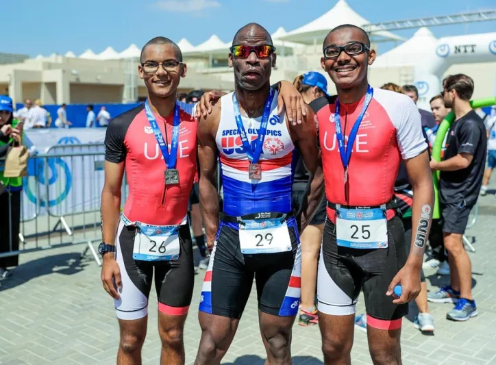 الإمارات تحصد الميدالية الذهبية في منافسات ترايثلون الأولمبياد الخاص