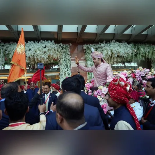 مشاهير العالم في حفل زفاف أسطوري لنجل أغنى رجل في الهند (فيديو)