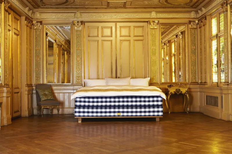 سرير فيفيدوس الأفخم في عالم الأثاث بسعر خيالي (فيديو)