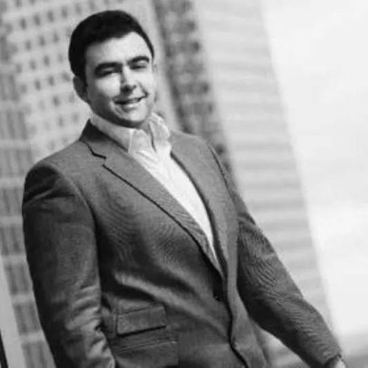 أندرو مايكل.. المثل الأعلى لرجال الأعمال الشباب في بريطانيا