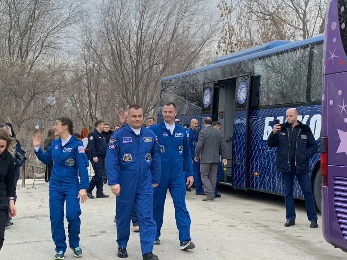 بعد فشل مهمتهم الاولى ..رواد مركبة «Soyuz MS-12» يعودون للفضاء من جديد (فيديو