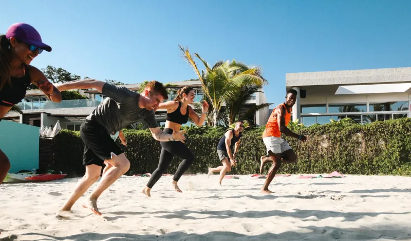 فندق دبليو دبي النخلة يقدم تجربة «فيول ويك إند» المتكاملة للنشاط والصحة