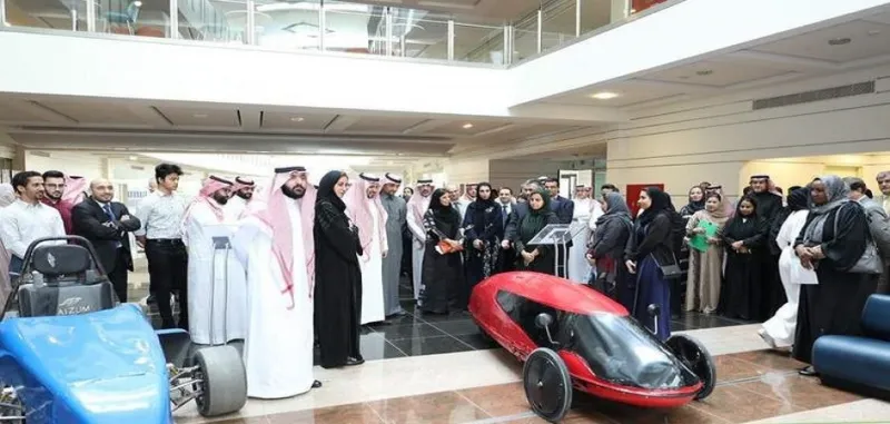 إنجاز جديد.. كيف نجحت طالبات المملكة في صنع سيارة موفرة للوقود؟ (صور)