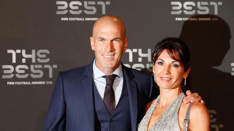 أبرزهم شاكيرا وزيدان.. مشاهير ونجوم ذو أصول عربية