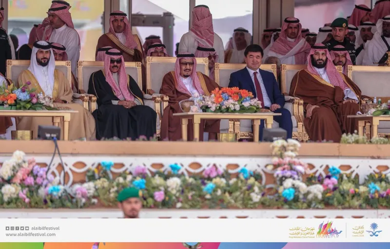 خادم الحرمين الشريفين يرعى الحفل الختامي لمهرجان الإبل في دورته الثالثة (فيديو)