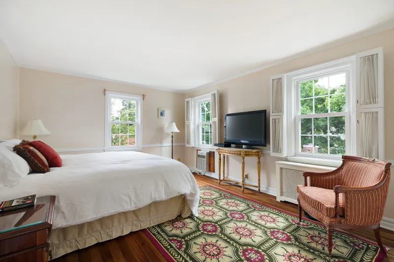 جولة مجانية داخل منزل الطفولة للرئيس الأمريكي دونالد ترامب (صور)