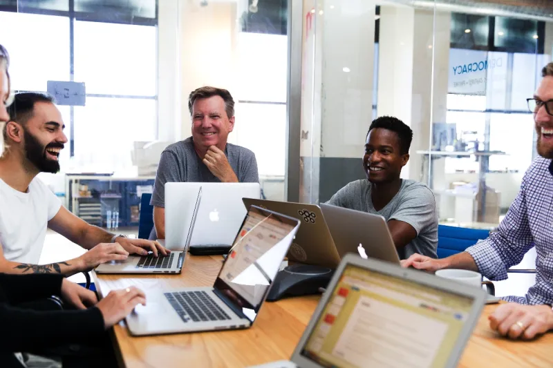 هذه الشركات تقدم حوافز غير تقليدية لموظفيها.. جلسات المساج أغربها