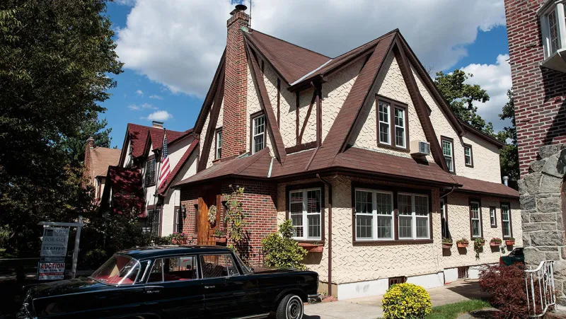 جولة مجانية داخل منزل الطفولة للرئيس الأمريكي دونالد ترامب (صور)