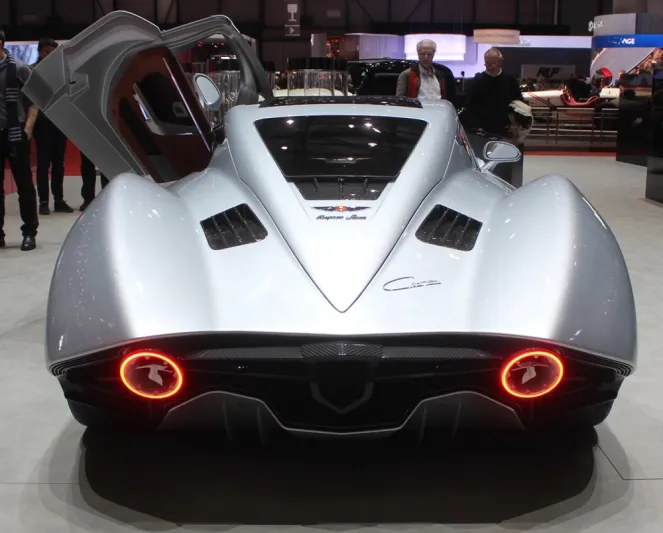 "كارمن".. سيارة تجمع بين الأداء الفائق والرفاهية العالية بسعر خيالي