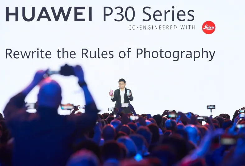كاميرا فائقة بمزايا ثورية.. هواوي تطلق أحدث هواتفها HUAWEI P30 و HUAWEI P30 Pro