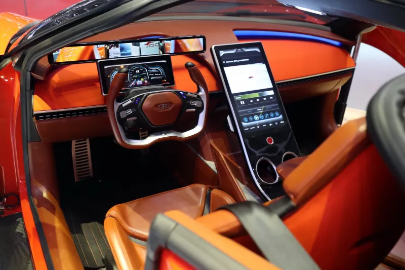 "كنجارو".. سيارة فائقة السرعة تتحول من رياضية إلى مخصصة للطرق الوعرة