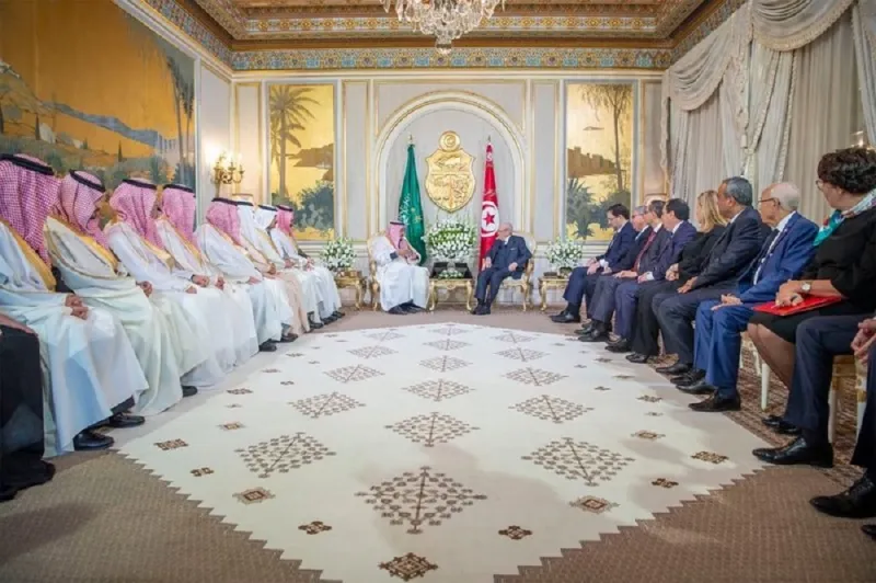 مأدبة غداء فخمة بأشهر الأكلات التونسية التراثية احتفاءً بخادم الحرمين الشريفين