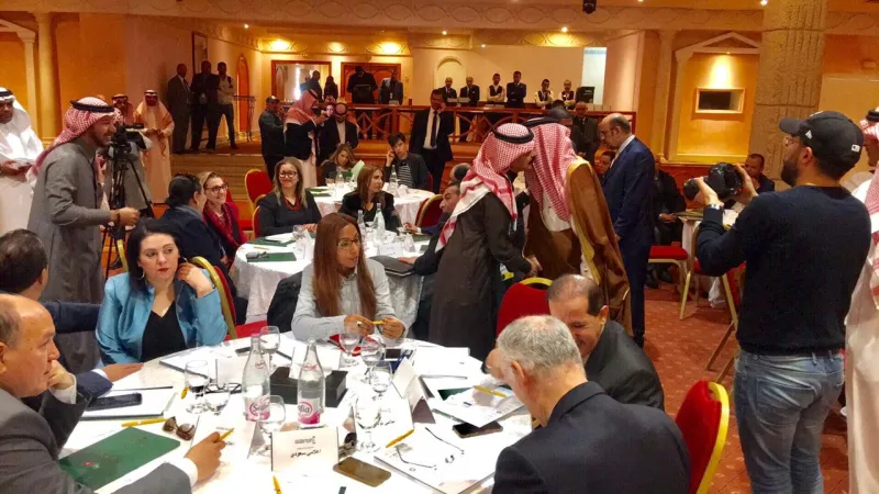 الملك سلمان في تونس.. إعلاميون سعوديون وتوانسة: لا بد من بناء صورة جديدة بين الشعبين