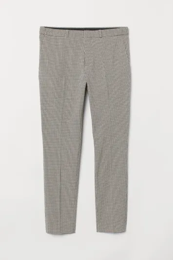 مجموعة إمري تشان للبدل الكلاسيكية والقطع الأساسية المريحة من H&M.. الزي الأمثل للشباب العاشق للموضة