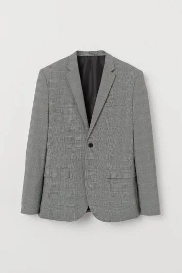 مجموعة إمري تشان للبدل الكلاسيكية والقطع الأساسية المريحة من H&M.. الزي الأمثل للشباب العاشق للموضة