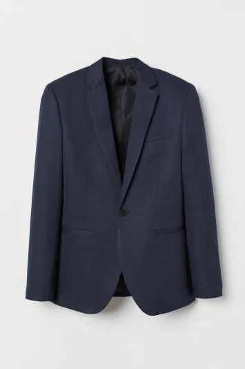 مجموعة إمري تشان للبدل الكلاسيكية والقطع الأساسية المريحة من H&M.. الزي الأمثل للشباب العاشق للموضة