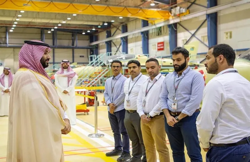 ما تريد معرفته عن أول طائرة تدريب نفاثة من طراز هوك التي دشنها ولي العهد (صور)