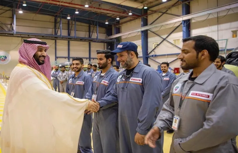 ما تريد معرفته عن أول طائرة تدريب نفاثة من طراز هوك التي دشنها ولي العهد (صور)