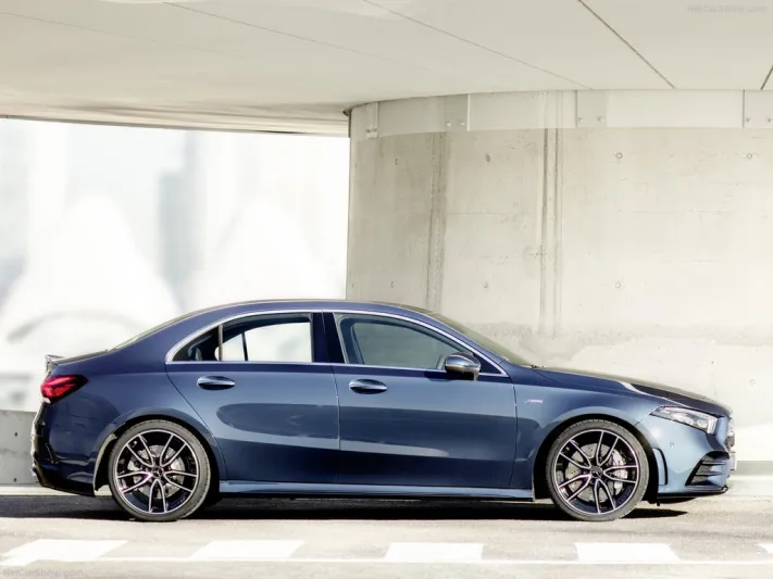 مرسيدس تقدم مستوى جديدا من الأداء والرفاهية مع A35 4Matic AMG