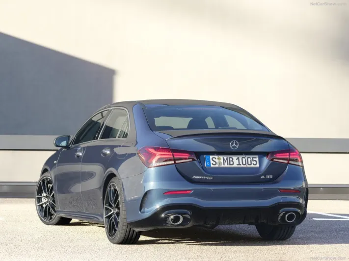 مرسيدس تقدم مستوى جديدا من الأداء والرفاهية مع A35 4Matic AMG