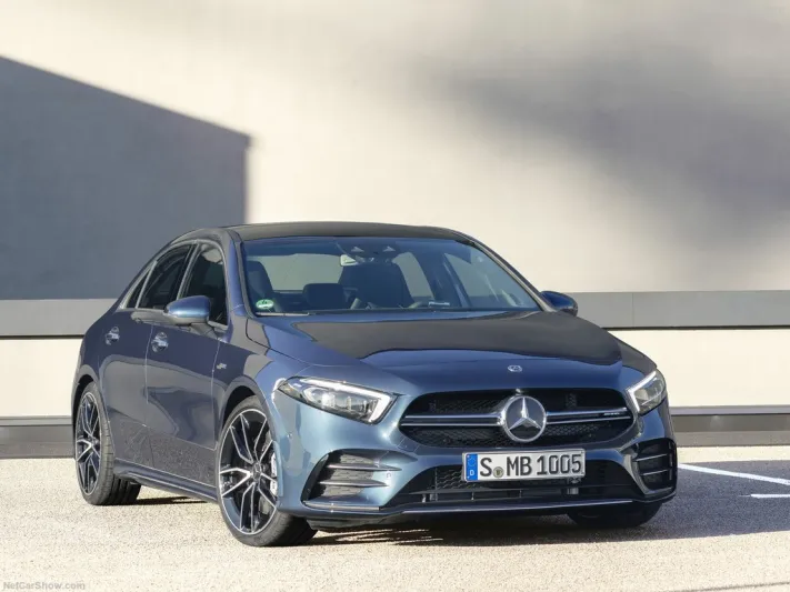 مرسيدس تقدم مستوى جديدا من الأداء والرفاهية مع A35 4Matic AMG