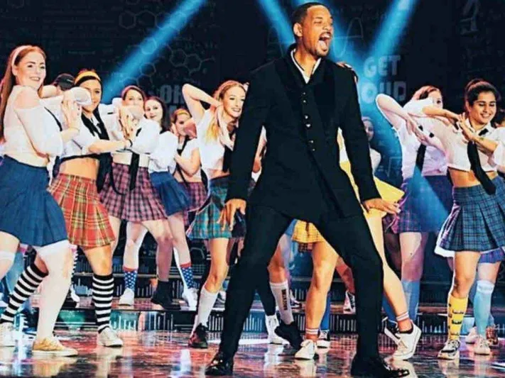 ويل سميث يرقص هندي في استعراض بوليوودي بفيلمه الجديد (فيديو)