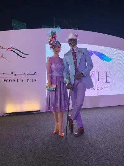 من هو الفائز بكأس دبي للرجل الأكثر أناقة؟ الفضل لزهرة الفيوليت