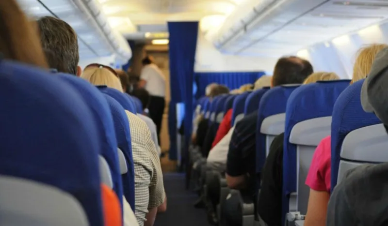 تسافر قريبا؟.. إليك 6 حيل للحصول على تذاكر بسعر زهيد