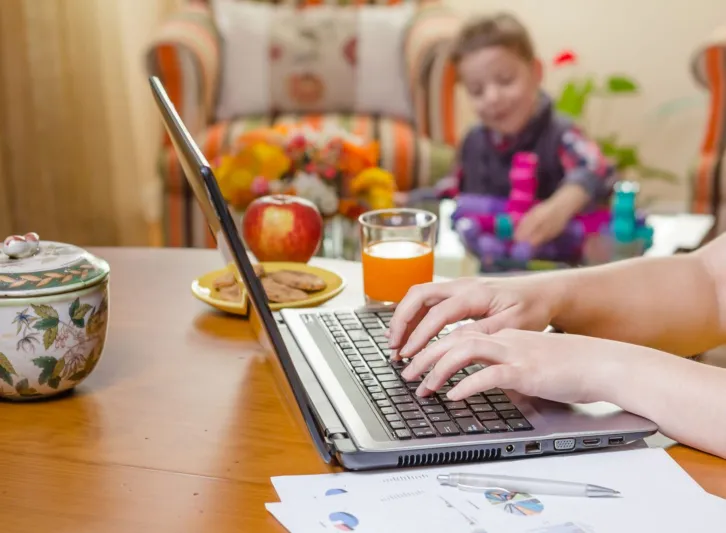 تفكر بالعمل من المنزل؟ 6 نصائح لزيادة كفاءتك