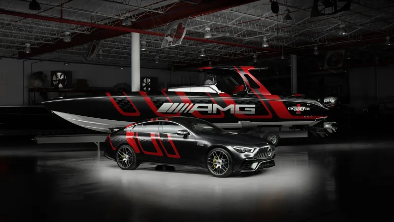 قارب السباقات الأقوى "41 AMG Carbon Edition".. صاروخ بحري بـ4 محركات