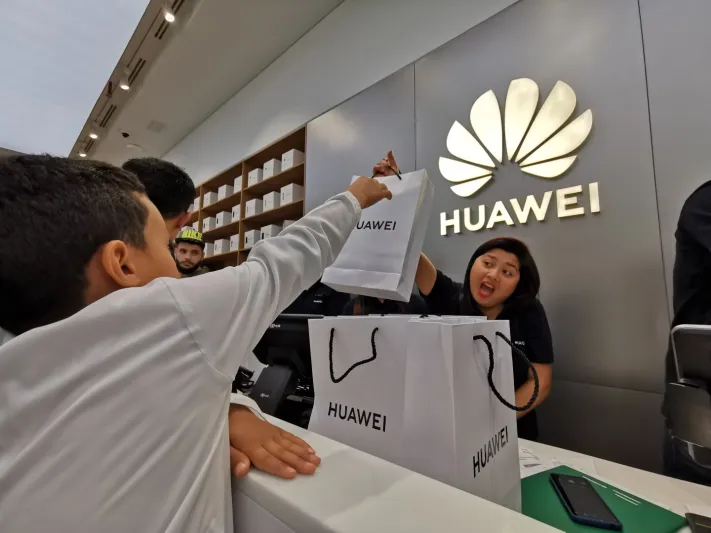 الطلب المسبق على هواتف HUAWEI P30 يسجل 6 مرات أكثر مقارنة بإصدارات العام الماضي