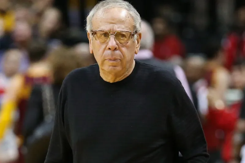 المليارات لا تشتري الحب.. هؤلاء الأثرياء لم ينجحوا عاطفيا