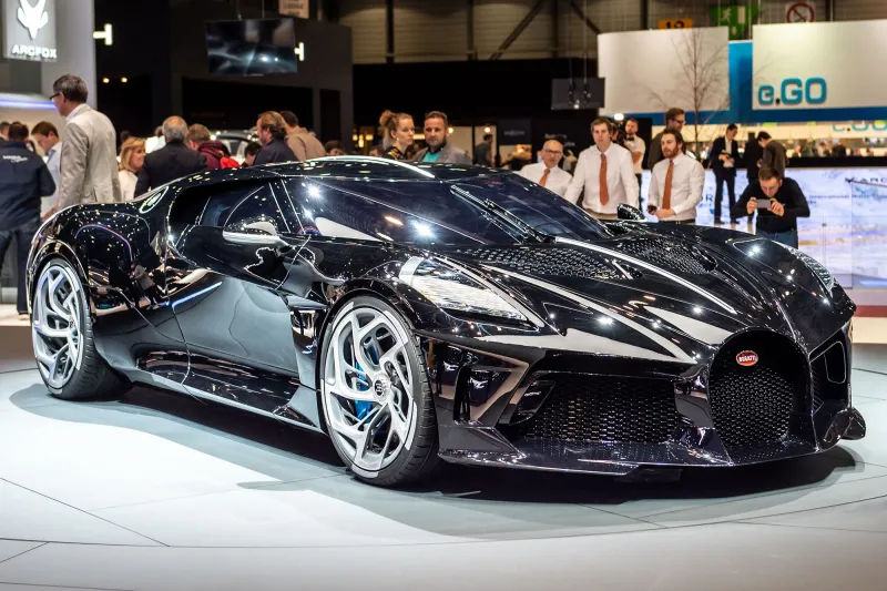 هل يمكنك شرائها.. ابن ملياردير صيني يشتري سيارة بمبلغ رهيب