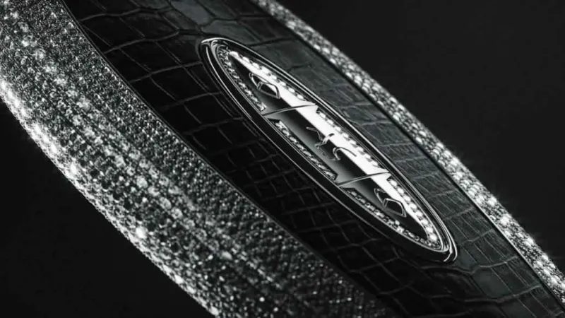 يتعدى ثمنه أغلب سيارات العالم.. ما هو سعر أغلى مفتاح عربة في العالم (صور)