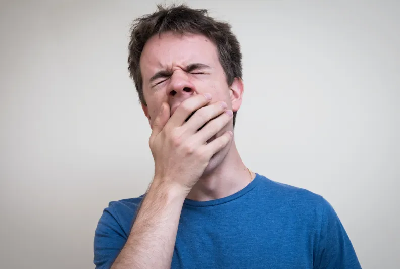 تعاني من كثرة التثاؤب؟ إليك الحل