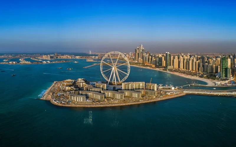 "عين دبي".. العجلة الترفيهية الأعلى في العالم (فيديو)