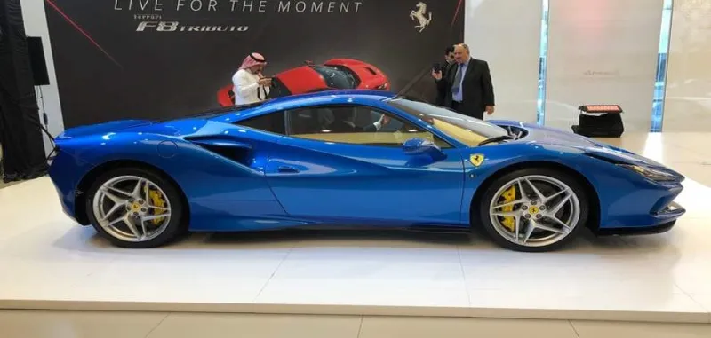 الأقوى في التصميم الديناميكي.. تعرف على مميزات سيارة فيراري F8 تريبوتو الجديدة (صور)