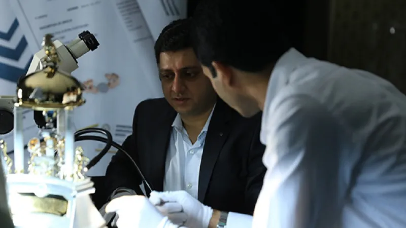 تحوي 3500 ماسة.. كم يبلغ سعر أغلى زجاجة عطر في العالم؟