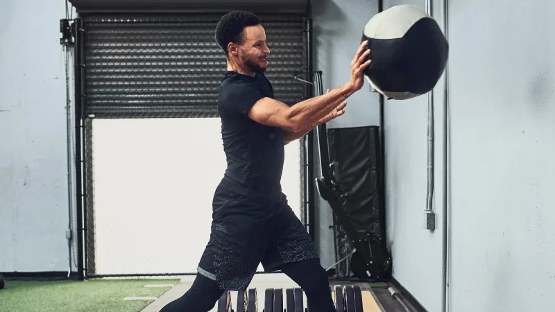 "UA Rush".. ملابس رياضية مبتكرة تحول حرارة الجسم لأشعة تحت الحمراء