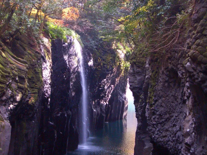 السياحة في تكاشيهو جورج اليابان.. رحلة عبر الطبيعة والثقافة والتاريخ