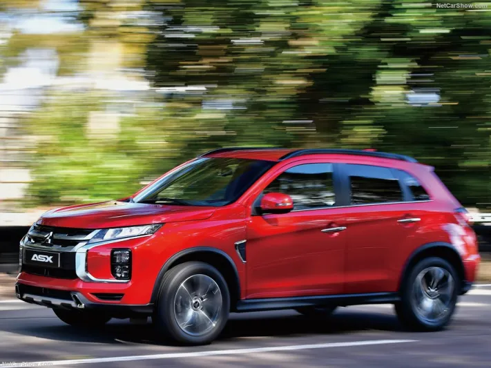 ميتسوبيشي تكشف عن سيارتها المدمجة ASX لعام 2020