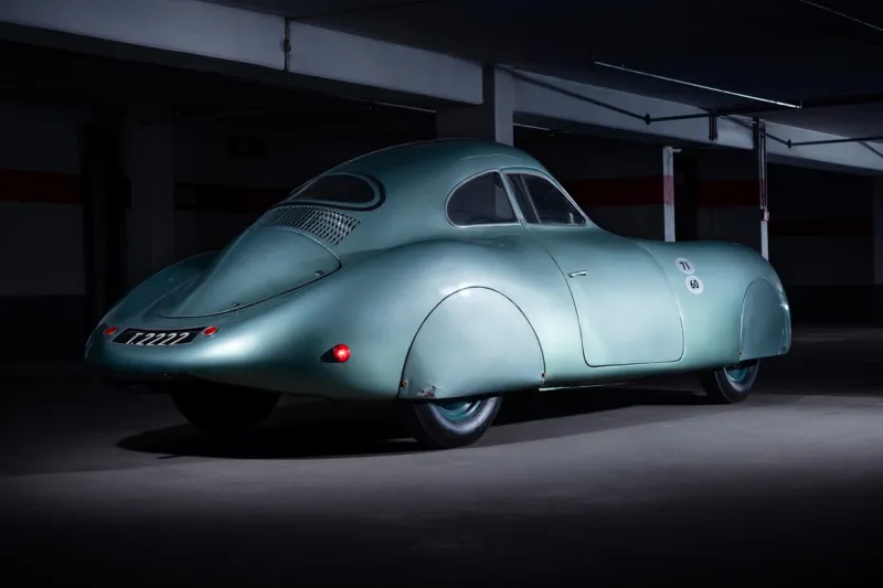 بسعر فلكي.. عرض أقدم سيارة بورشة في التاريخ للبيع