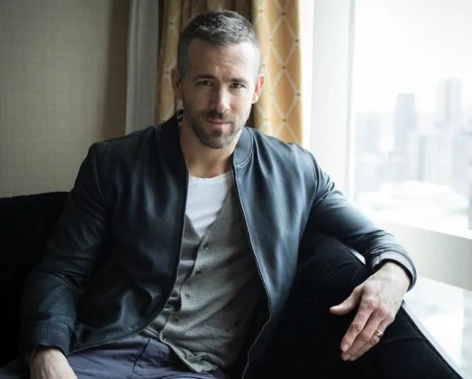 كيف تبدو أنيقا على طريقة الممثل الشهير رايان رينولدز