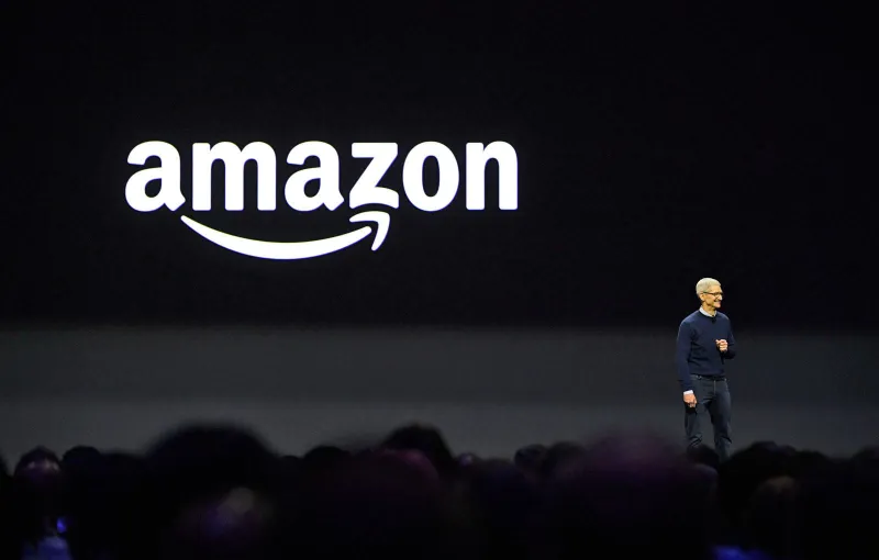 بعد التريليون دولار.. هل تنجح أمازون في منافسة آبل؟