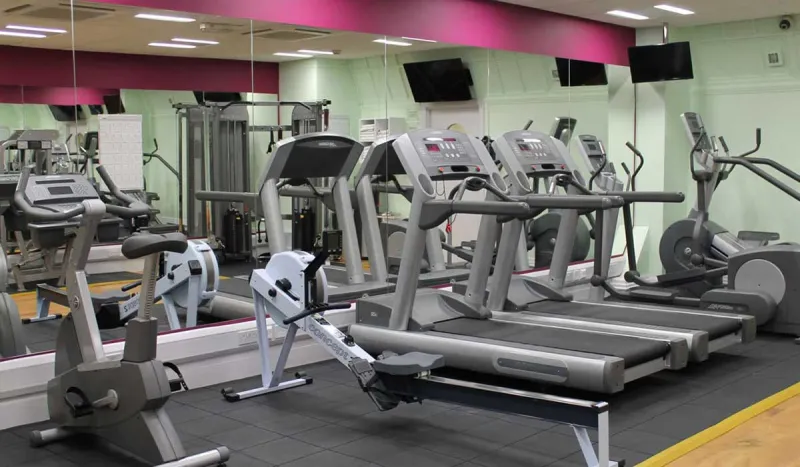 تعرف على أضرار وفوائد الذهاب إلى الجيم في رمضان