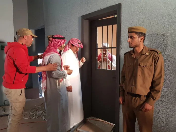 ظهور سيارة حديثة في حقبة قديمة وغياب المشاهد الجريئة.. العاصوف 2 في مرمى نيران النقاد