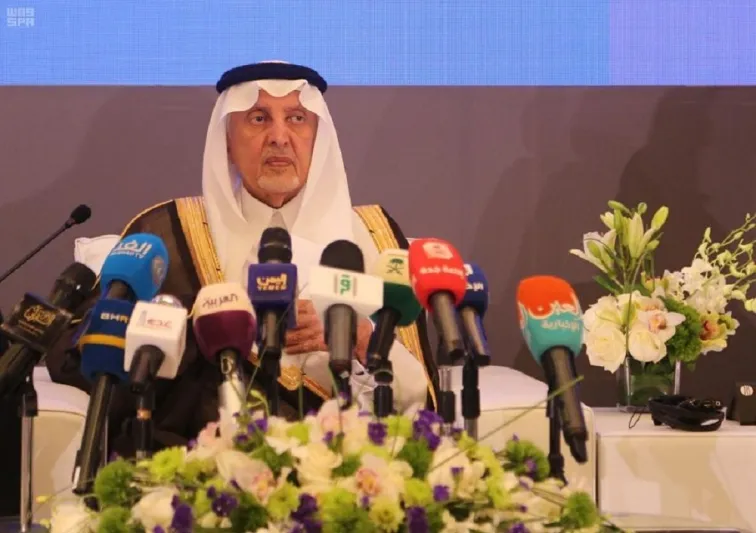 خادم الحرمين الشريفين: المملكة واجهت التطرف والعنف بالفكر والعزم والحسم